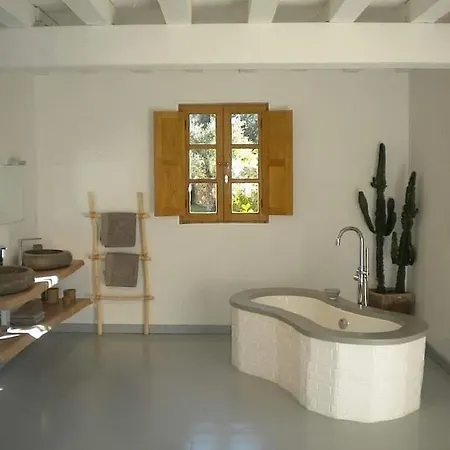 Luxury 270m² House Of Character In Old Stones With Heated Pool, Near Calvi 빌라 칼렌자나